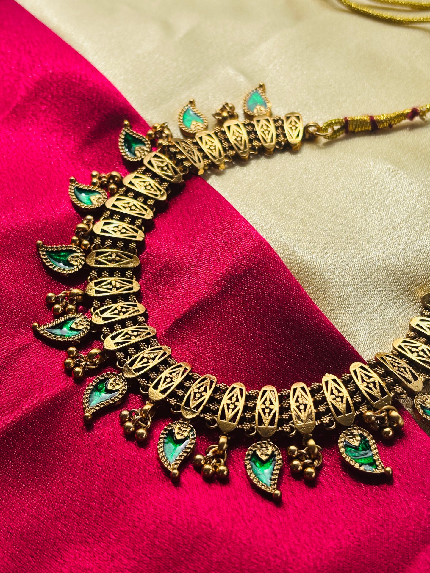 Emerald Mango Antique Necklace