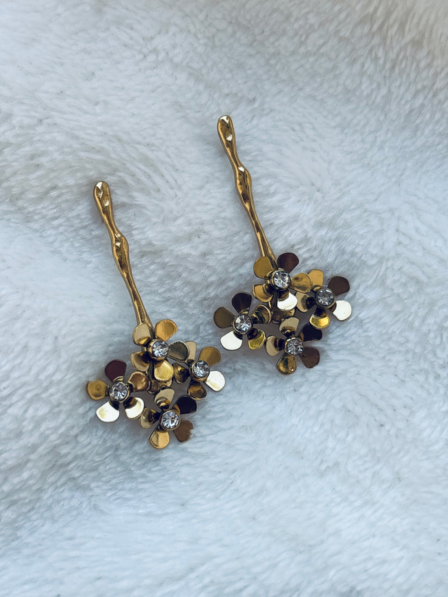 Gold Floral Cluster