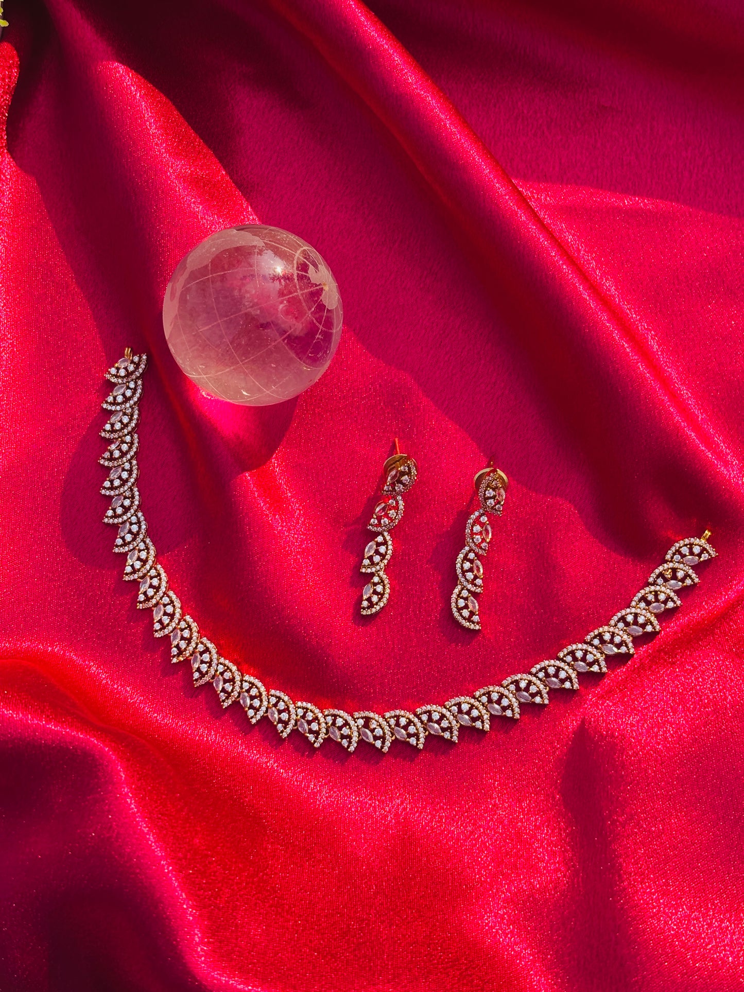 Dainty Royal Necklace