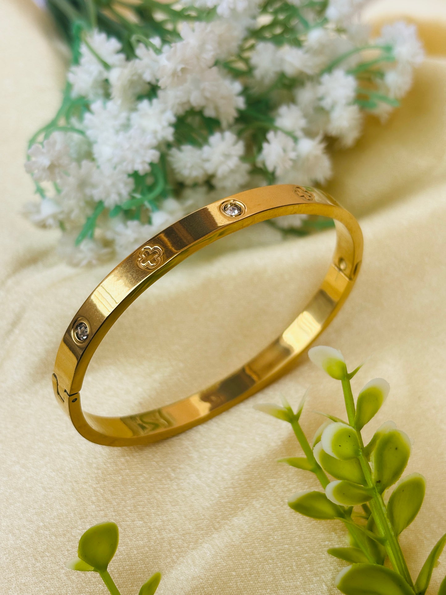 Eternal Clover