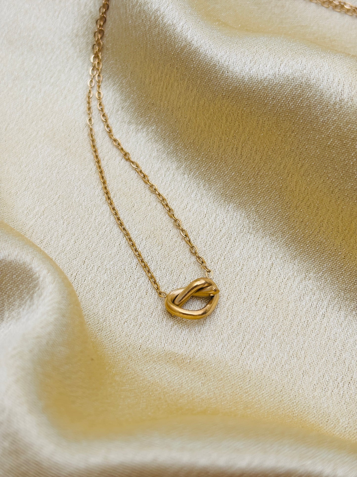 The Classic Love Knot