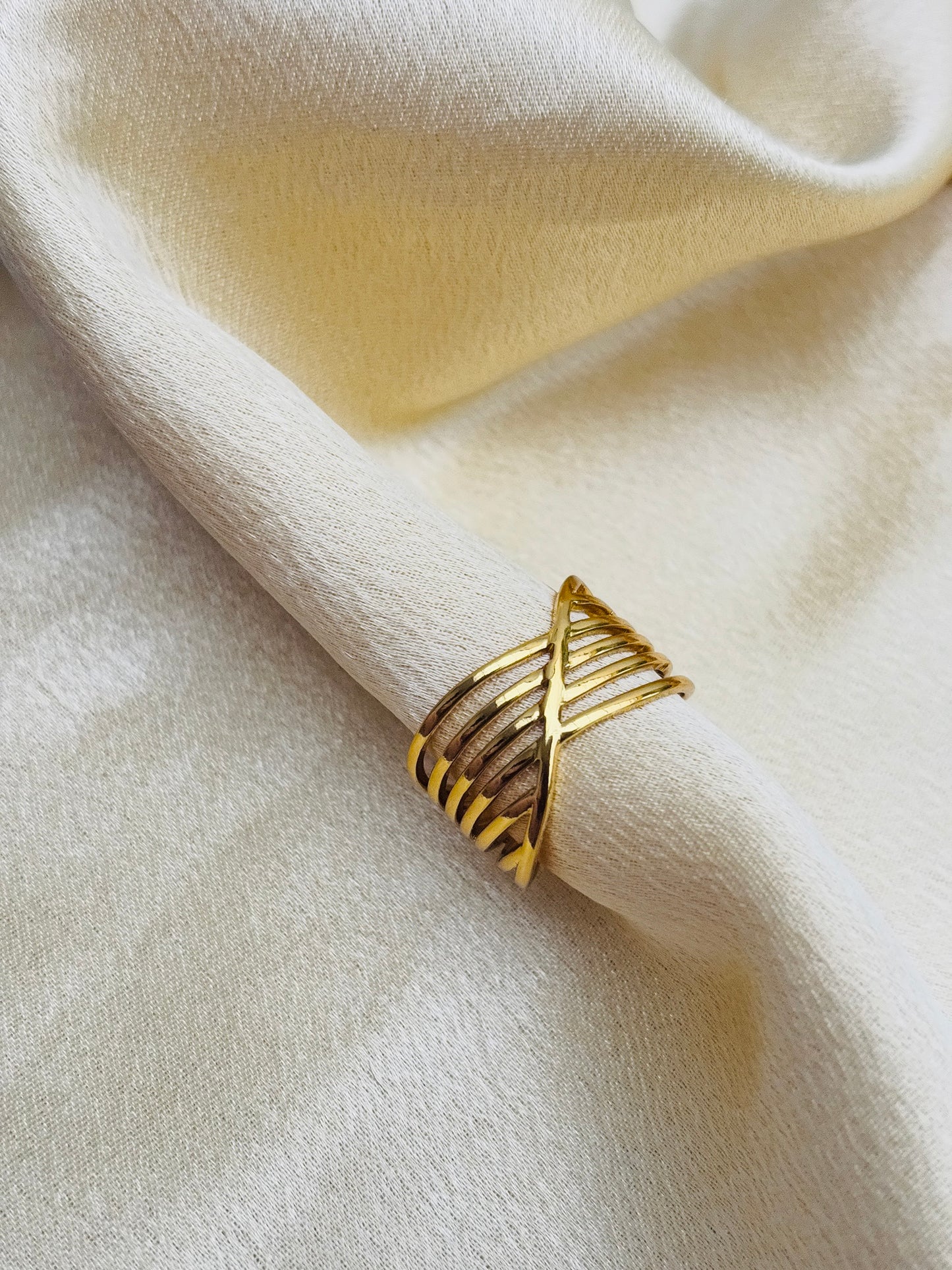 The Criss Cross Ring