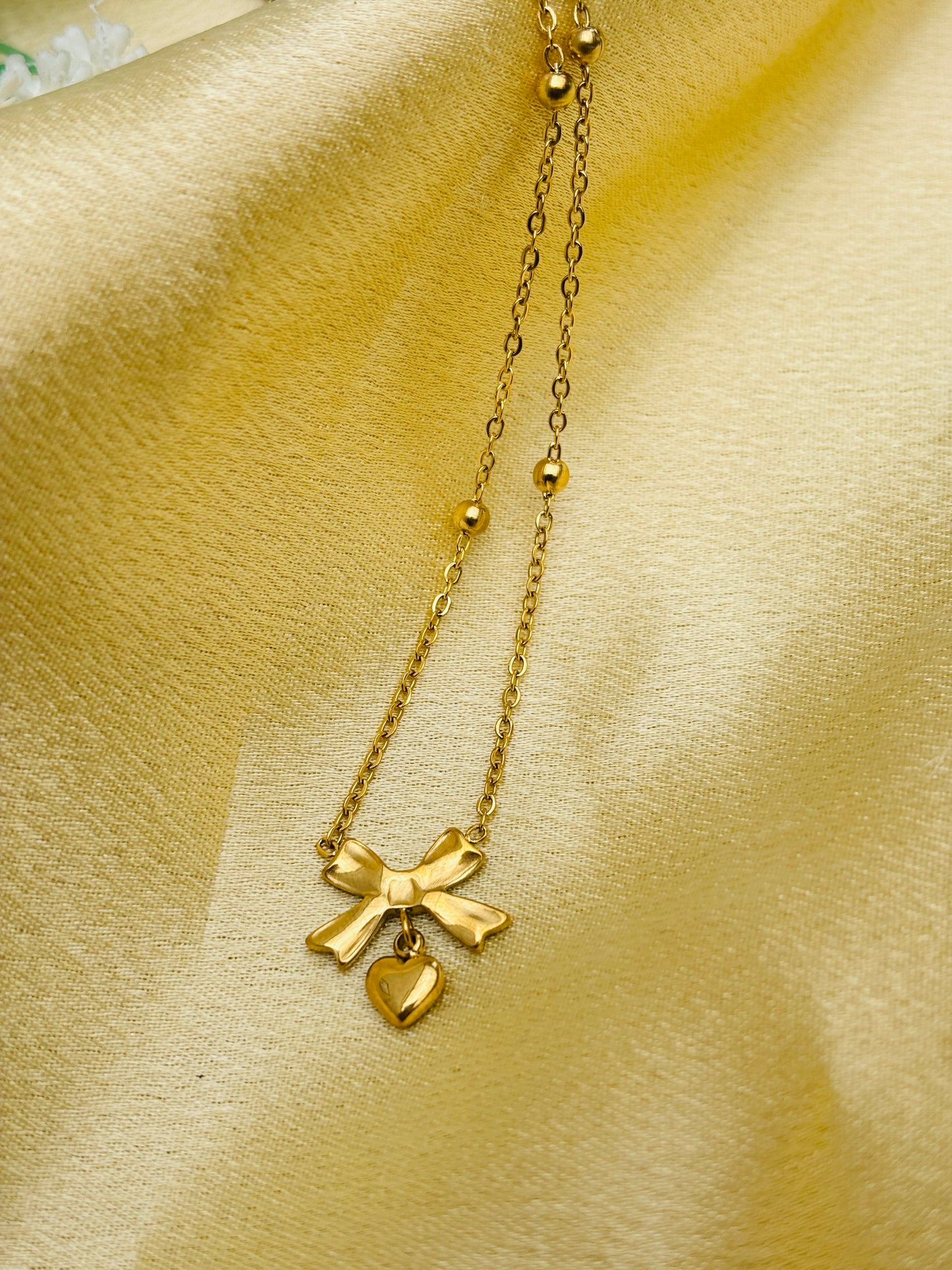 Bow & Love
