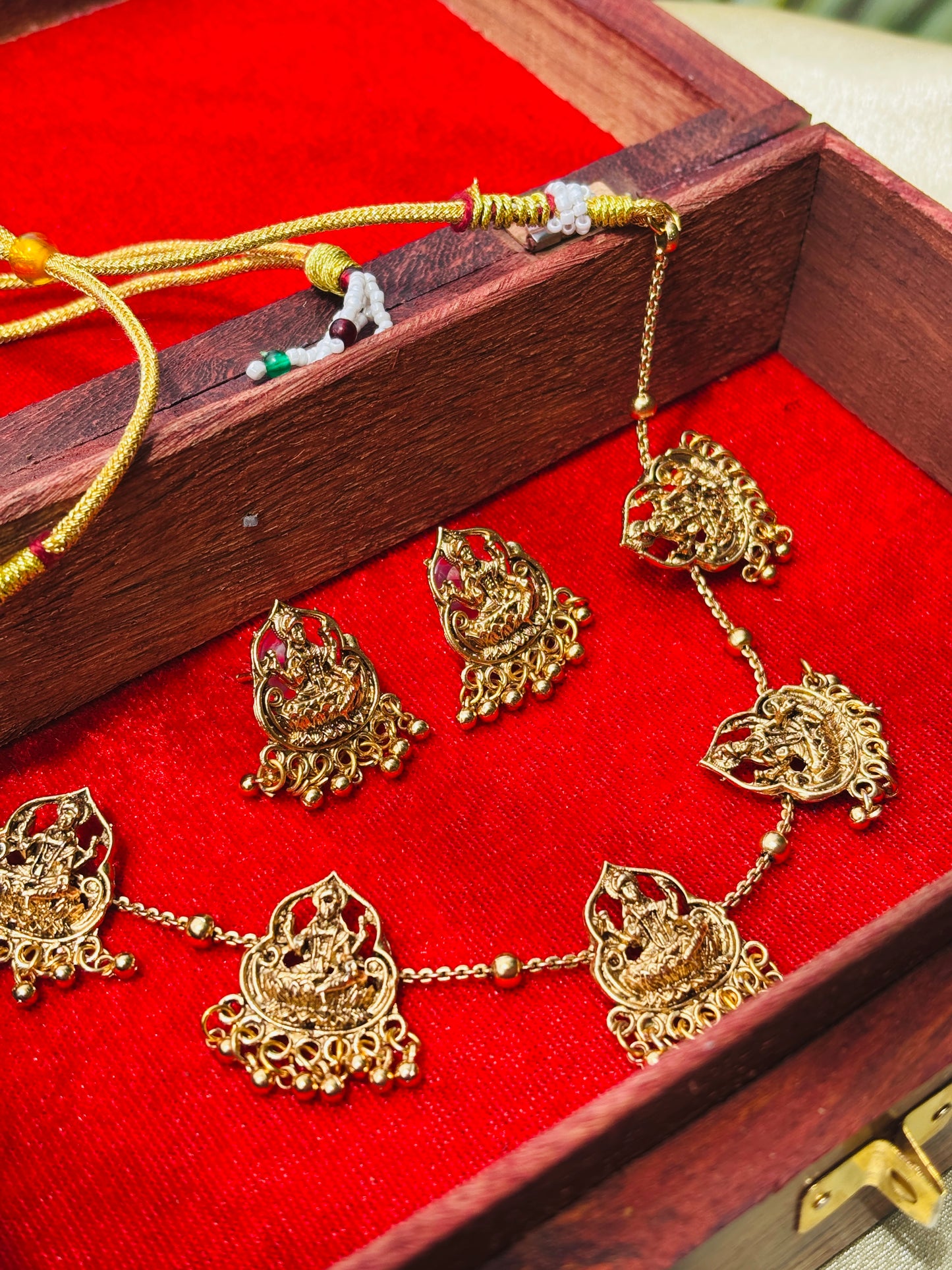 Maha Lakshmi Choker