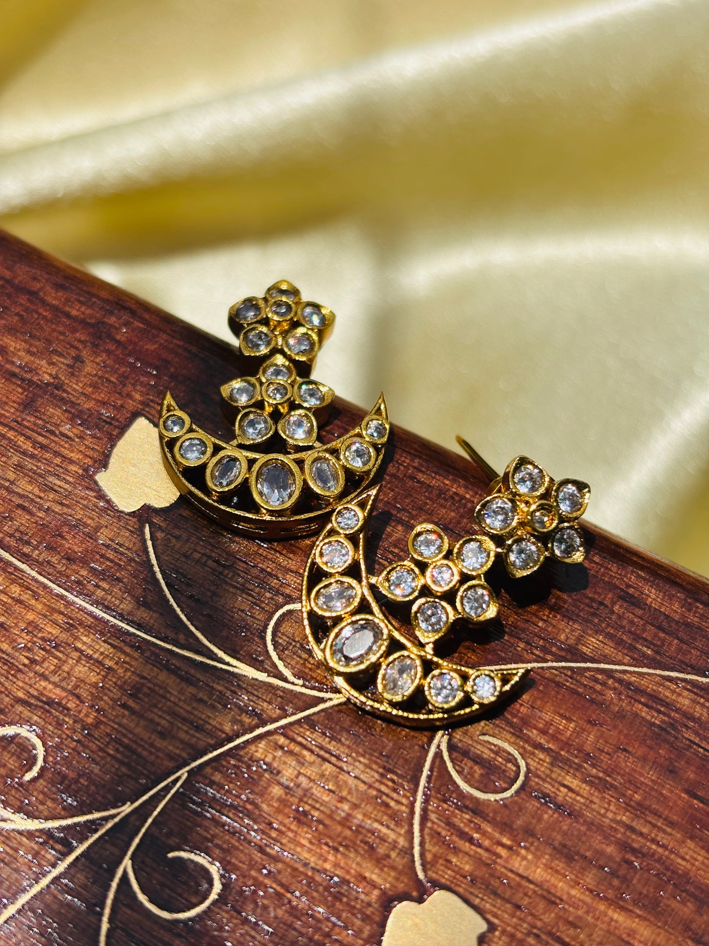 Chandrarekha Choker
