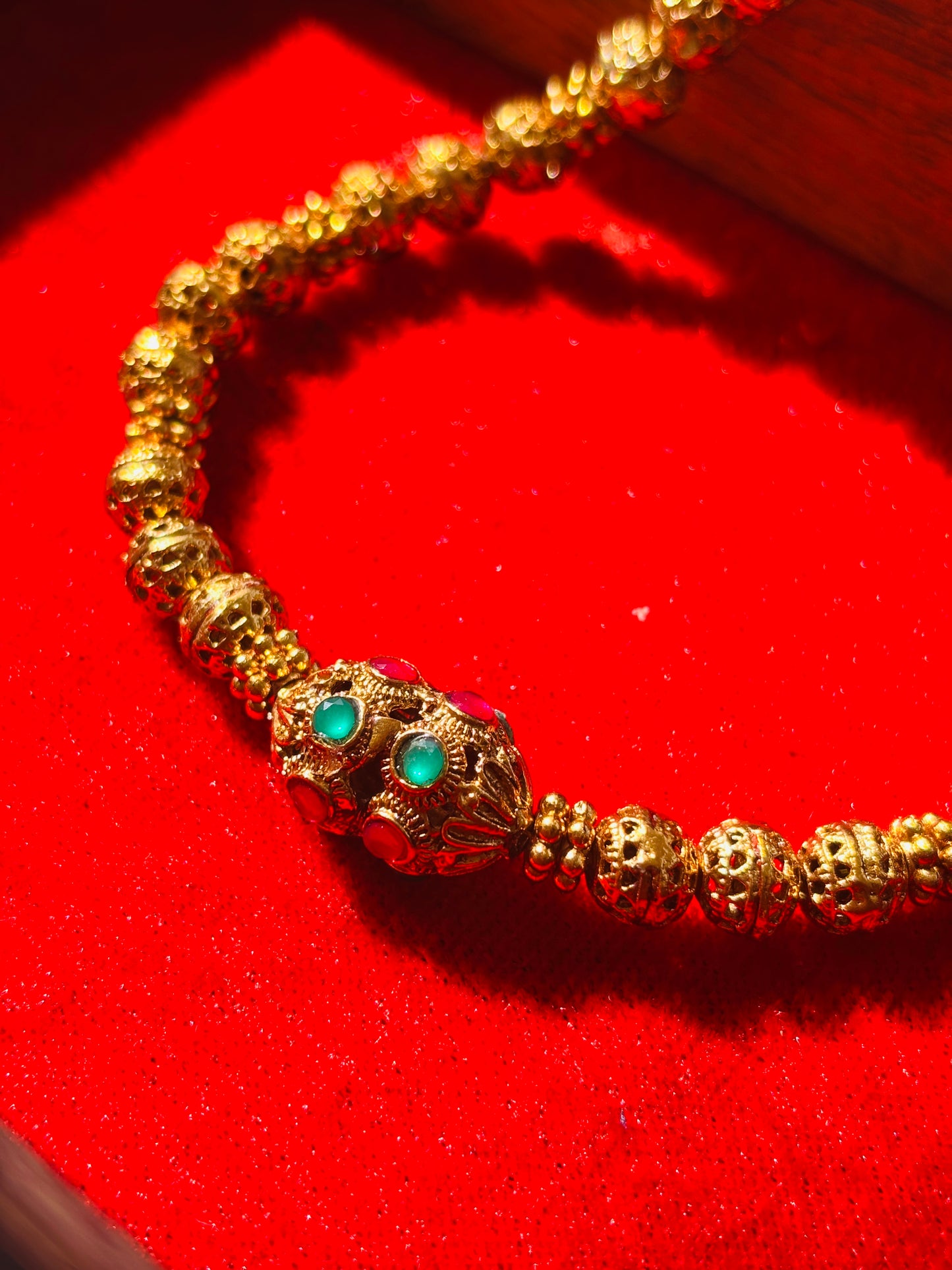 Ratna Bead