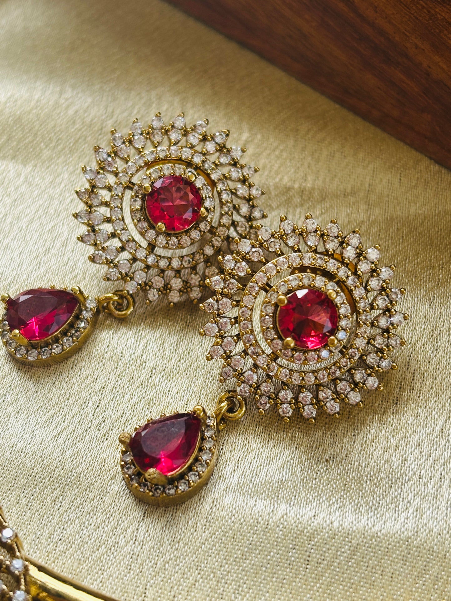 Ruby Royale Hasli