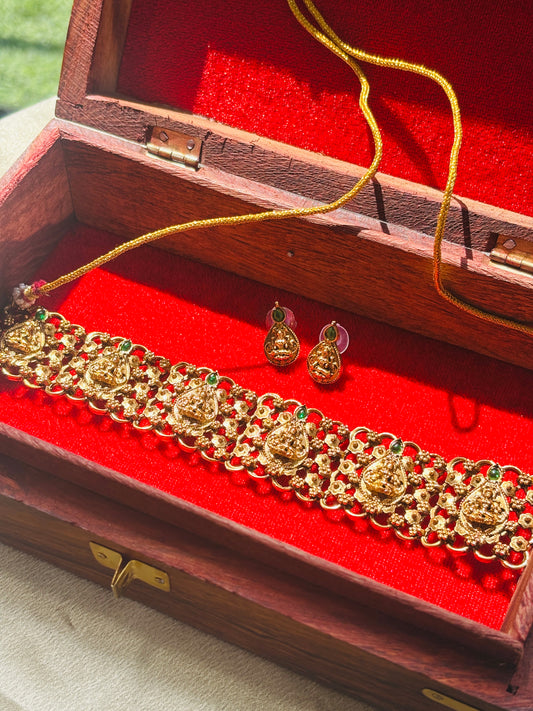 Vaibhava Lakshmi Choker