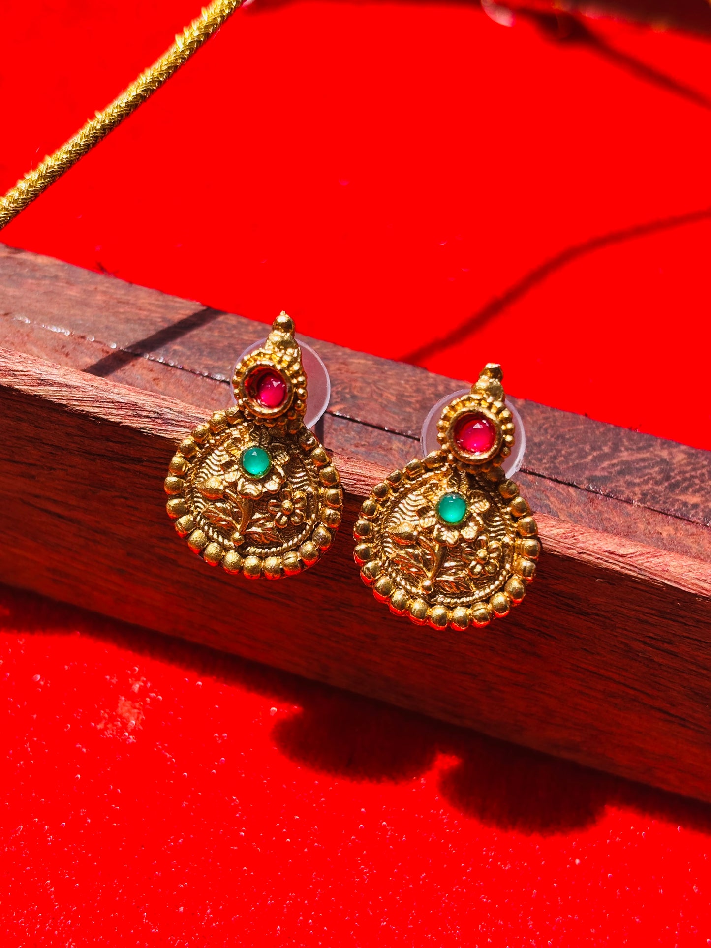 Festive Floral Necklace