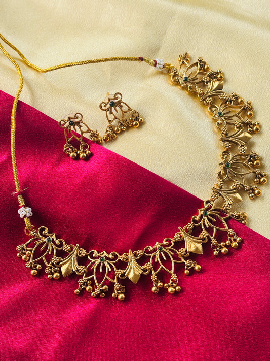 Vrinda Floral Antique Set