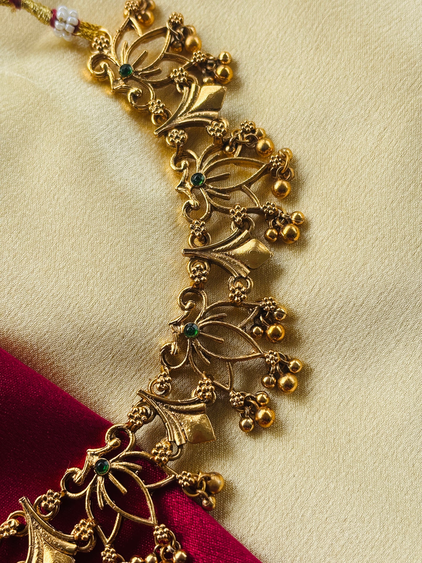 Vrinda Floral Antique Set