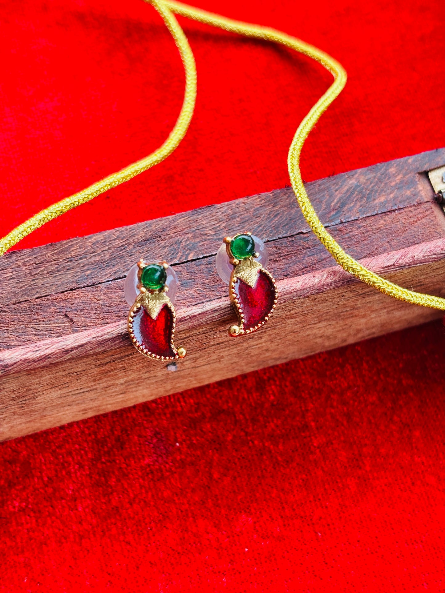 Palakka Mala — Kerala Traditional Red & Green Necklace