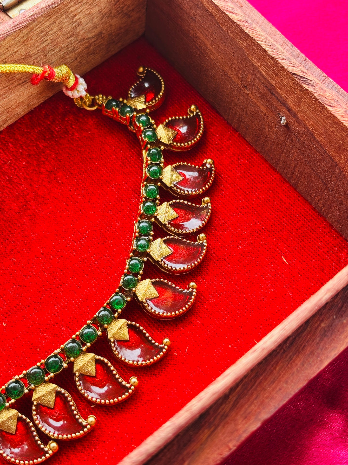 Palakka Mala — Kerala Traditional Red & Green Necklace