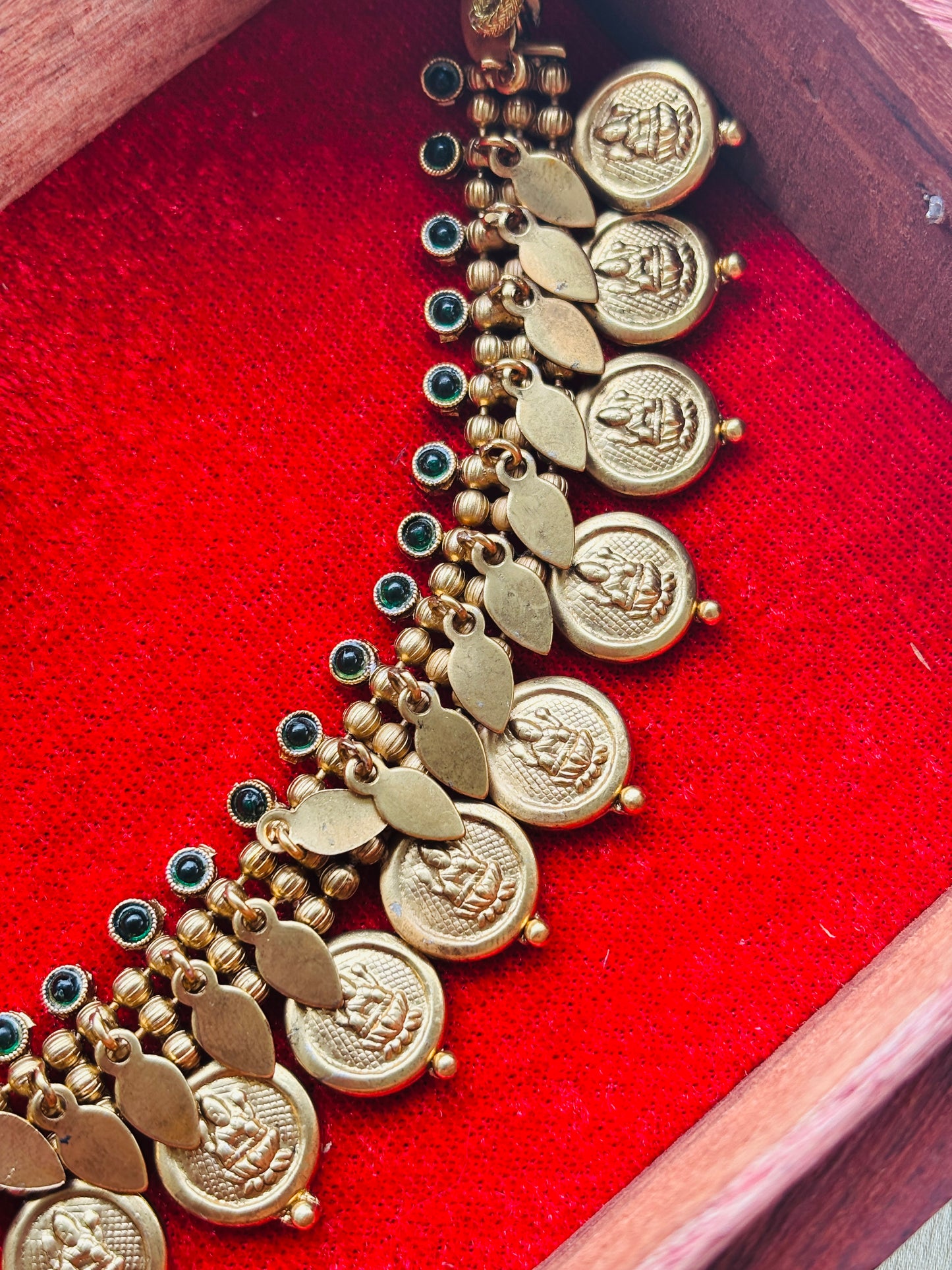 Emerald Coin Elakkathaali