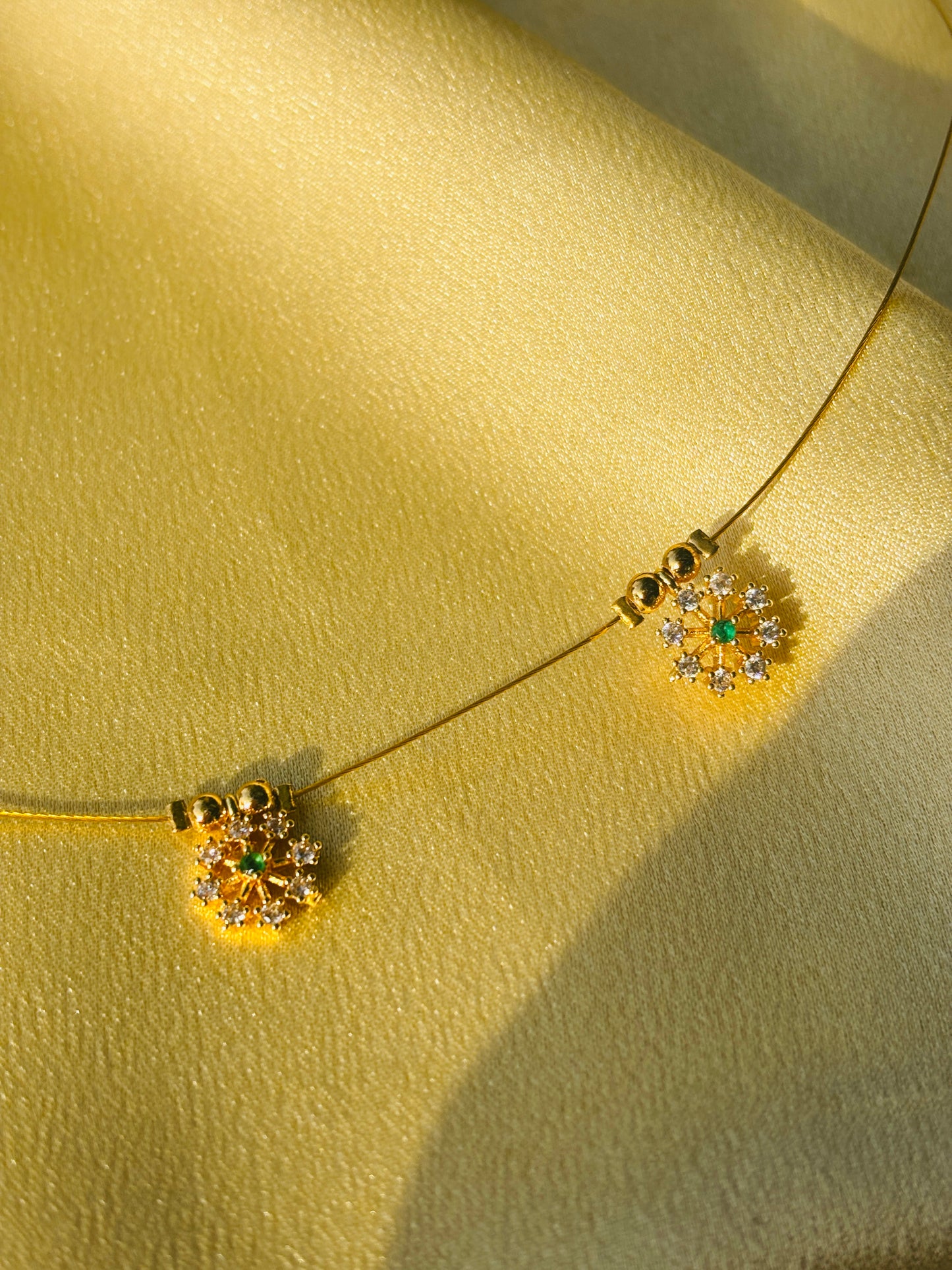 Floral Bloom Invisible Chain