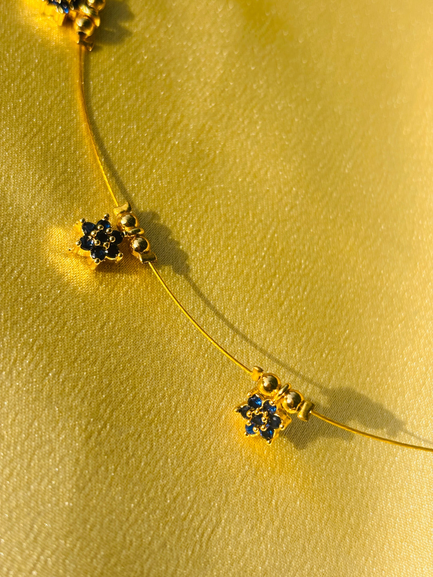 Nilambari Invisible Chain