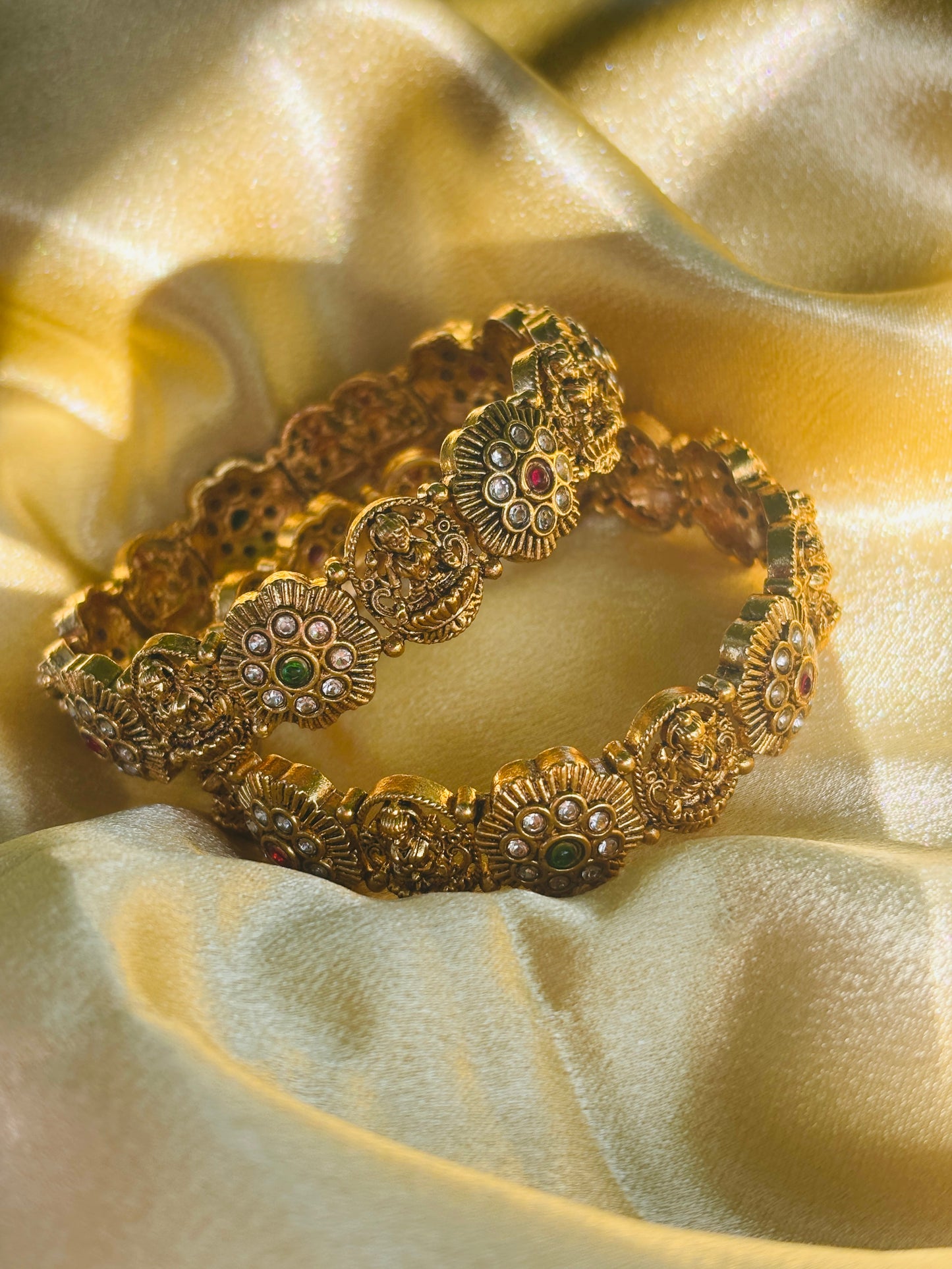 Devi Pushpa Bangles