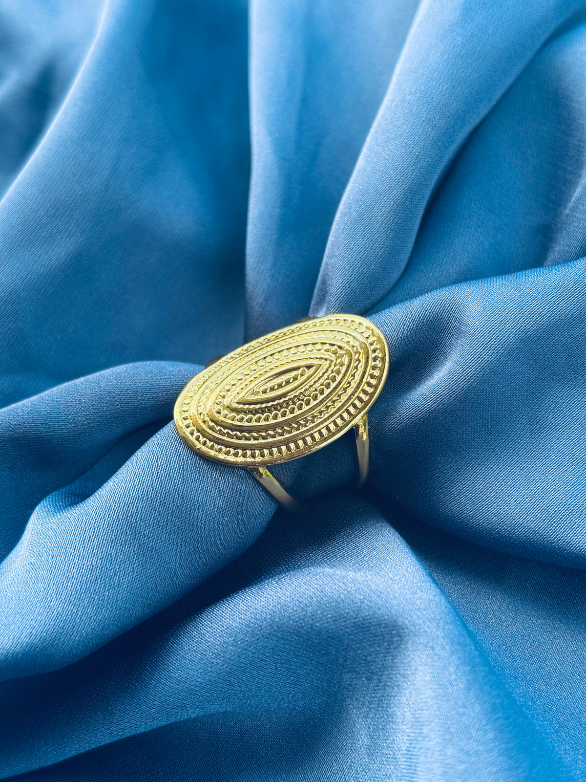 Regalia Oval Anti-Tarnish Ring