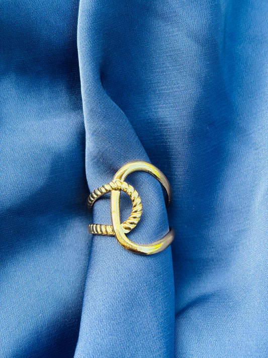 Alina Linked Loop Ring